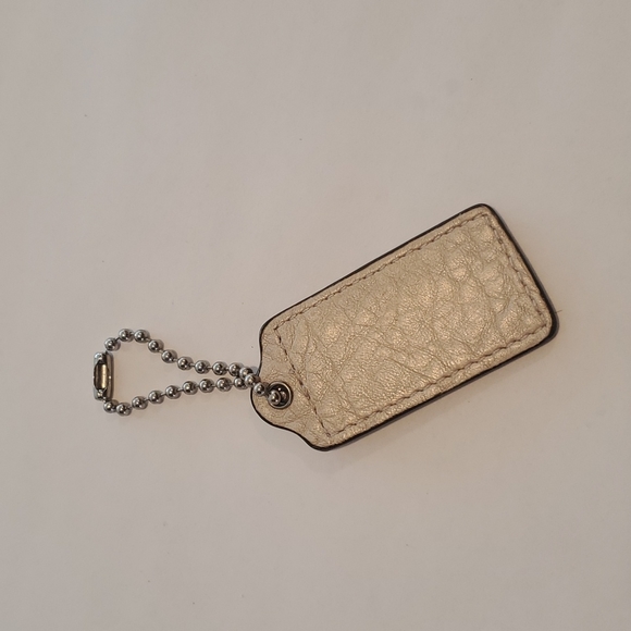 2.25" Medium COACH BEIGE PEARL LEATHER KEY FOB BAG CHARM KEYCHAIN HANGTAG TAG - Picture 2 of 5